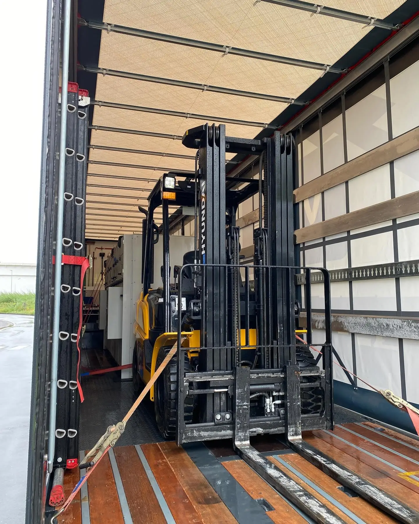 Transport in de haven van Antwerpen